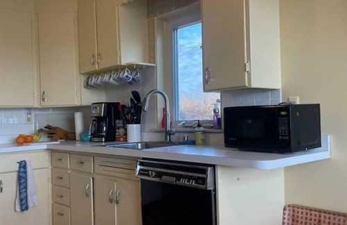 Algonac House | Entire house on the beautiful St. Clair River!