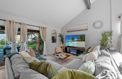 Rancho Penasquitos House | Entire Private Hot Tub, King Bed, Garage, Grand View, 3BR-3Bth, Available Now