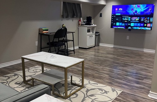 Jordan Station House | Entire Separate 1 Bedroom Guest Suite BASEMENT(Attraction for Winery🍷 & so on)