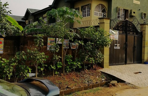 Ojodu Apartment | Entire, spacious, furnished 3beds en-suite, as holiday let with BrausengDelight