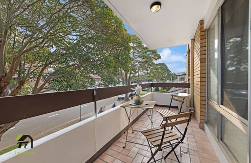 Hurstville Apartment | Entire unit in Hurstville