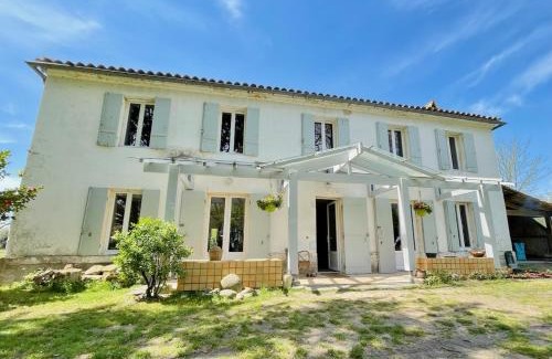 Hostens House | Entre Chênes et Pins - Gîte de groupe 3 étoiles