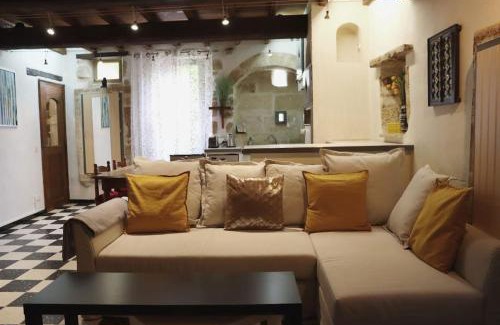 Castillon-du-Gard Apartment | Entre Uzès et le Pont-du-Gard le Logis d'Autrefois
