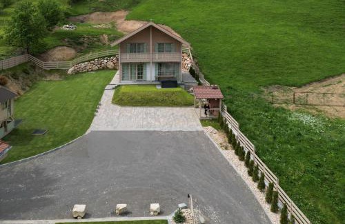 Moieciu House | Eny Guesthouse