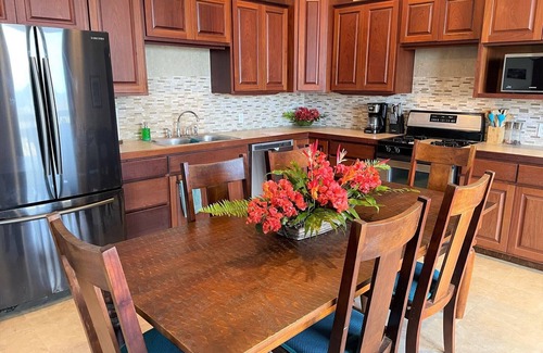Estate Carolina Villa | EPIC views from every room! Large 2-Bed, 2-Bath with AC and Solar!