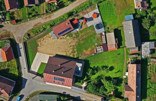 Lazarea House | Erőss Kulcsosház