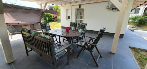 Godollo Apartment | Erdőszéli apartman