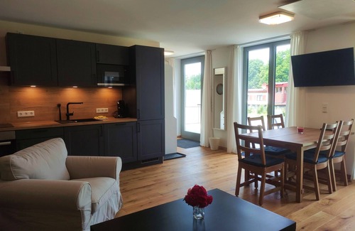Wiesentheid Apartment | Erdhausapartment OST "die Außergewöhnlich und Besondere Unterkunft"