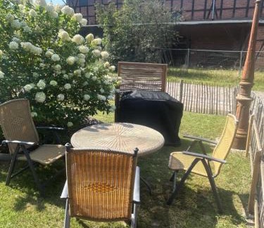 Zickhusen Apartment | Erholung unterm Reetdach