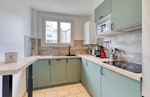 Centre Ville Rive Gauche Apartment | Eric, joli appartement rénové avec double balcons