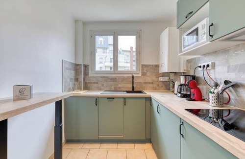 Centre Ville Rive Gauche Apartment | Eric, joli appartement rénové avec double balcons