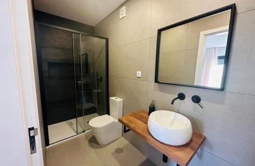 Guilhofrei House | Ermal Terrace