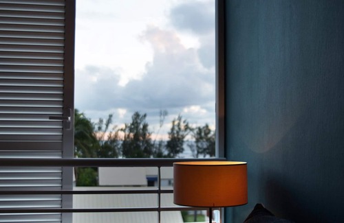 L'Ermitage-les-Bains Apartment | Ermitage les Bains - Luxury 3-room apartment, sea view, 2 minutes from the lagoon