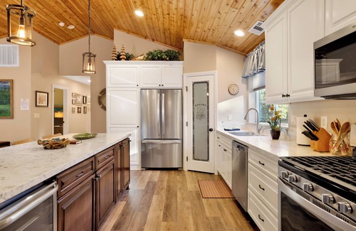 Woodlands Cabin | Erwin Lake Place #2219