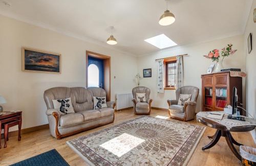 Shannochie House | Eryb Cottage - Uk46883