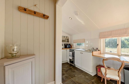 Llansteffan House | Eryl - Four Bedroom House, Sleeps 6