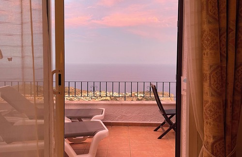 Cumbre del Sol Apartment | Superb Apartment With Magnificent Sea Views From Terrace & Infinity Pools