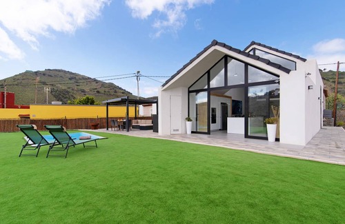 La Solana Villa | 135 m² Villa ∙ 2 bedrooms ∙ 5 guests