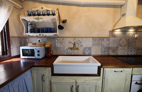 Montejo de la Vega de la Serrezuela Cottage | Wabisabi Townhouse en Hoces del Río Riaza