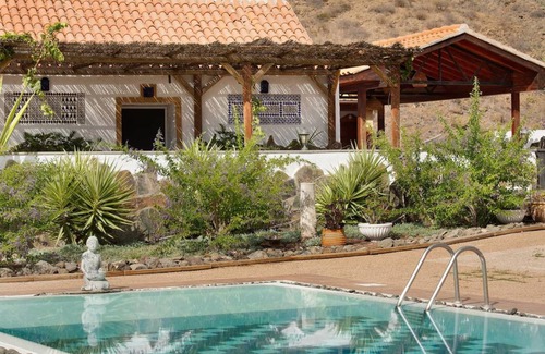 Los Palmitos House | 300 m² Finca ∙ 8 bedrooms ∙ 20 guests