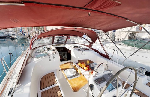 San Sebastian de la Gomera Boat Rental | 35 m² Houseboat ∙ 4 bedrooms ∙ 8 guests
