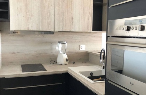 La Cote Radieuse Apartment | Escale au Sud* monthly rental in low season. Standing Parking Clim Wifi