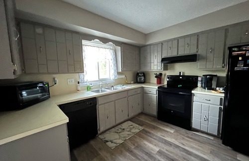 North Central Omaha House | Escape Into the Tranquility of Unwinding