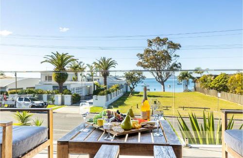Salamander Bay House | Escape on Wanda, 188 Soldiers Point Rd - Spectacular views, Ducted Air Con, WiFi
