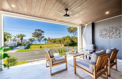 Salamander Bay House | Escape on Wanda, 188 Soldiers Point Rd - Spectacular views, Ducted Air Con, WiFi