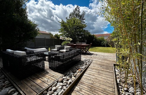 Saujon Apartment | Escape to a Villa in Saujon – 170 m², Garden, Close to Beaches & Vineyards, Ideal for 9 People