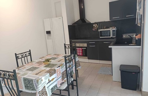 Grand-Bourg Apartment | Escape to Calm: A Haven of Peace for a Restful Stay in Marie Galante