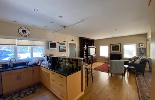 Bath House | Escape to Maine! Enjoy the beauty and solitude!