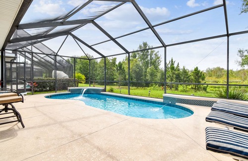 Sunset Lakes House | Escape To Paradise. 2946 Sunset Vista