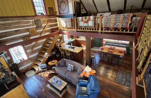 Tyrone Cabin | "Escape to Serenity: Spruce Creek Guest Cabin – Your Perfect VRBO Retreat!