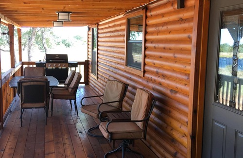 Llano Cabin | Escape to Stillwaters Ranch Cabin