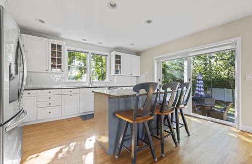 Summersea House | Escape to Summer by the Sea * Luxury New Seabury Retreat