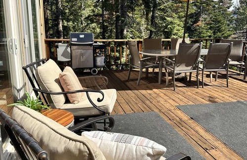 Dollar Point Cabin | Escape to The Cabin Retreat, a serene getaway for the entire family.