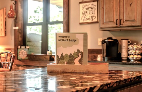 Tomah Cabin | Escape to the woodland getaway of The LeClaire Lodge - PET FRIENDLY!