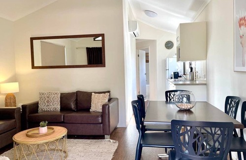 Esk Cabin | Esk Caravan Park & Motel