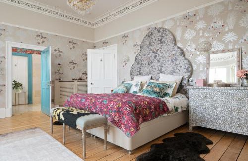 Eskbank House | Eskbank Terrace Spacious House