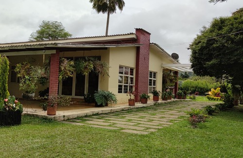 Dagua Villa | Espectacular finca en el Km 30 con piscina