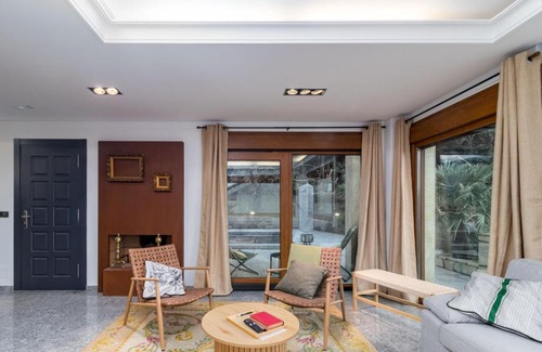 Arnuero House | Espectacular villa con piscina, sauna y jacuzzi