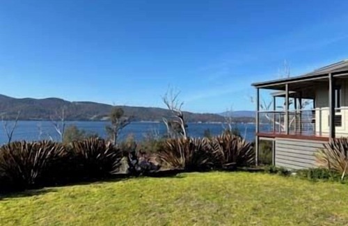 Brooks Bay House | Esperance Landing, waterfront luxury