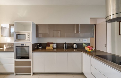 La Mivoie Apartment | Esplanade - Penthouse by Horizon Holidays