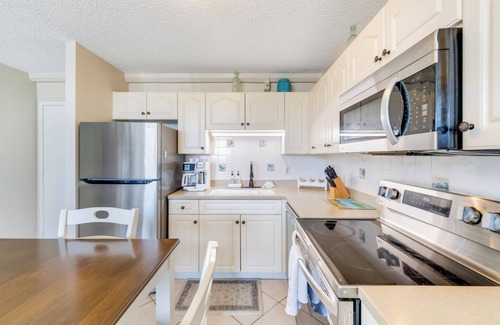 South Island Condo | Estero Beach & Tennis Beachfront Condo 101A