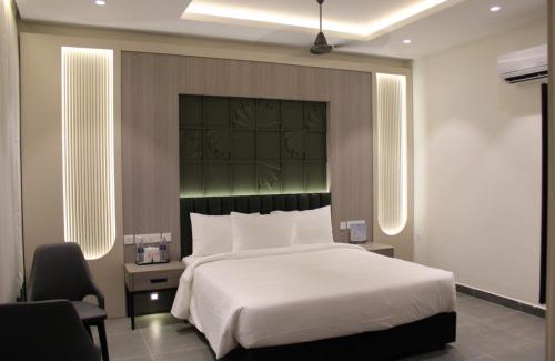 Thirukazhukundram Resort | Esthell Village Resort