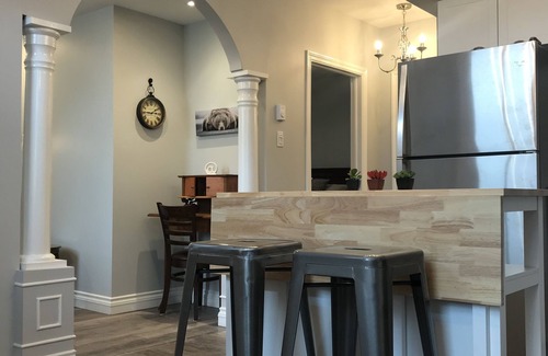 Carleton Place Apartment | Esther's Place-Carleton Place Downtn Apt