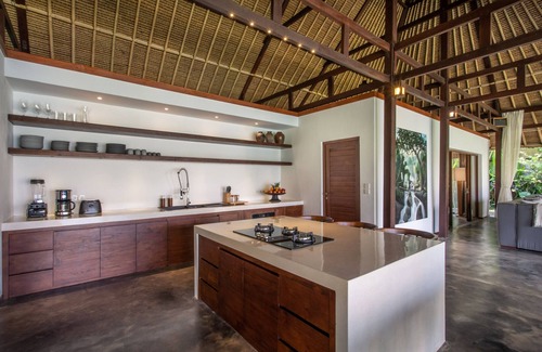 Pejeng Kawan Villa | ESTRADA