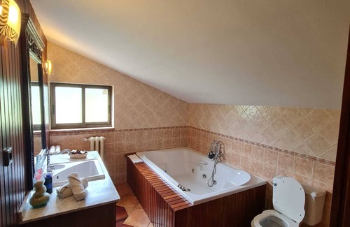 Meruelo Apartment | Estupendo Apto con Piscina y Jacuzz¡