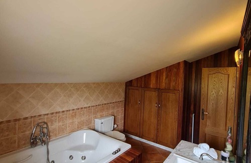 Meruelo Apartment | Estupendo Apto con Piscina y Jacuzz¡
